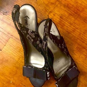 Fiona night open toe pump